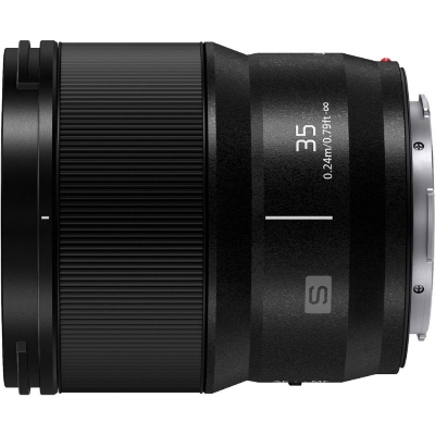 panasonic lumix s 35mm f/1.8 lens